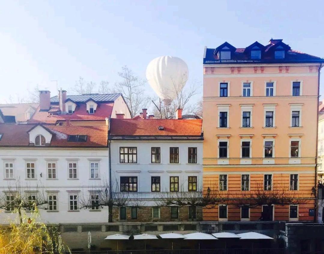 Apartment In The Heart Of Ljubljana Luaran gambar